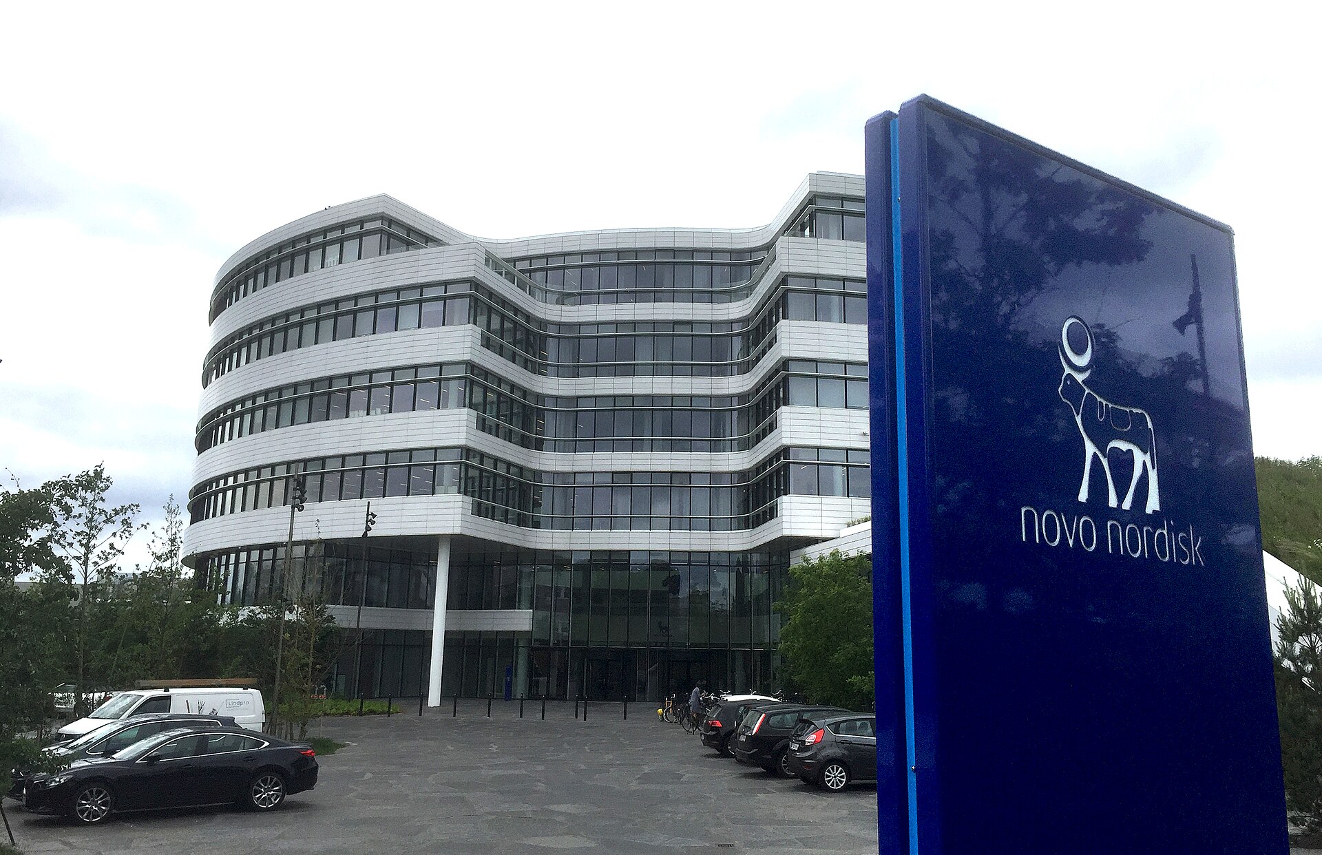 Imagem de referência relacionada a Novo Nordisk, item descrito como empresa dinamarquesa