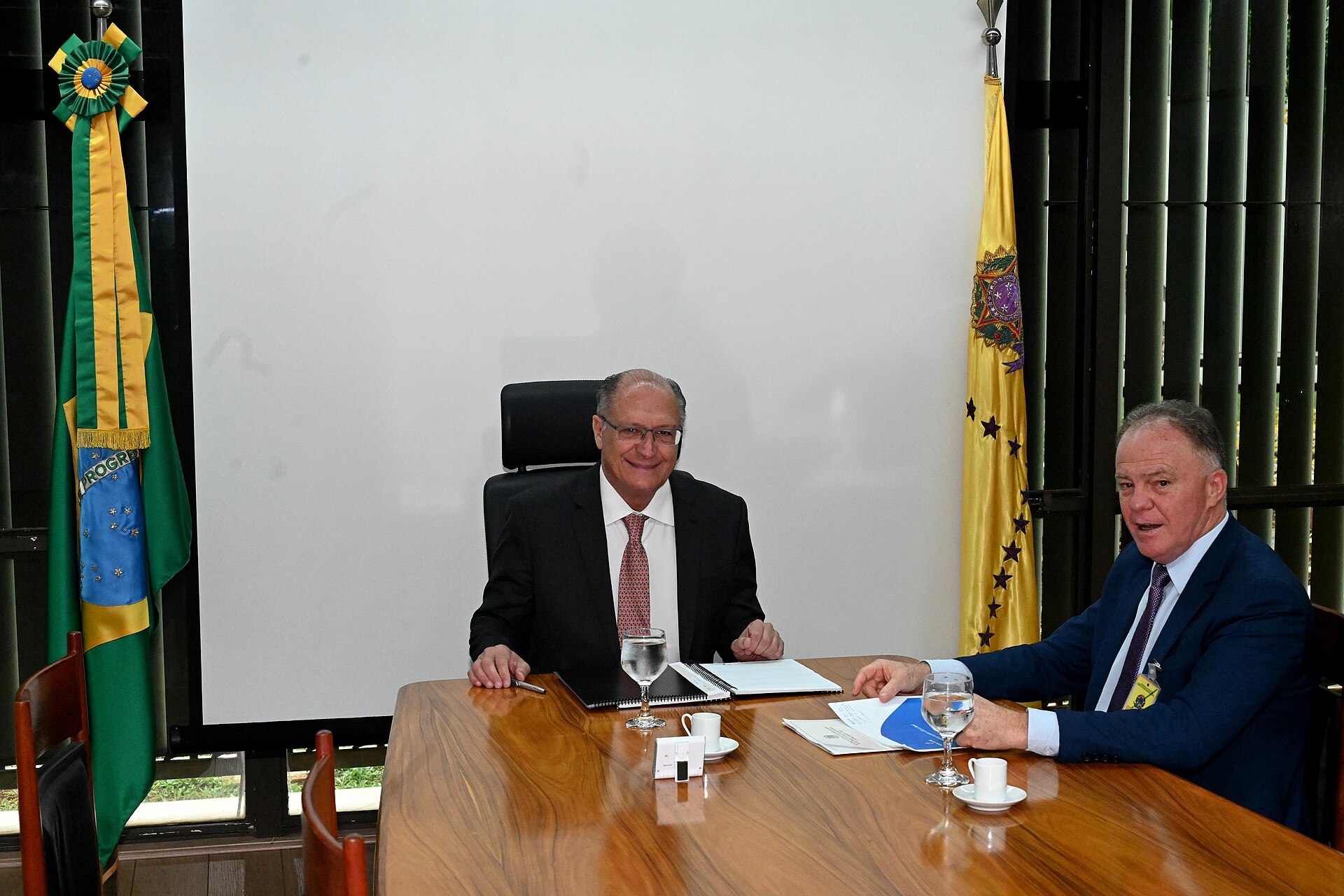 Imagem de referência de vice-governador do Espírito Santo, descrito nos dados abertos como vice-chefe do Poder Executivo do estado do Espírito Santo