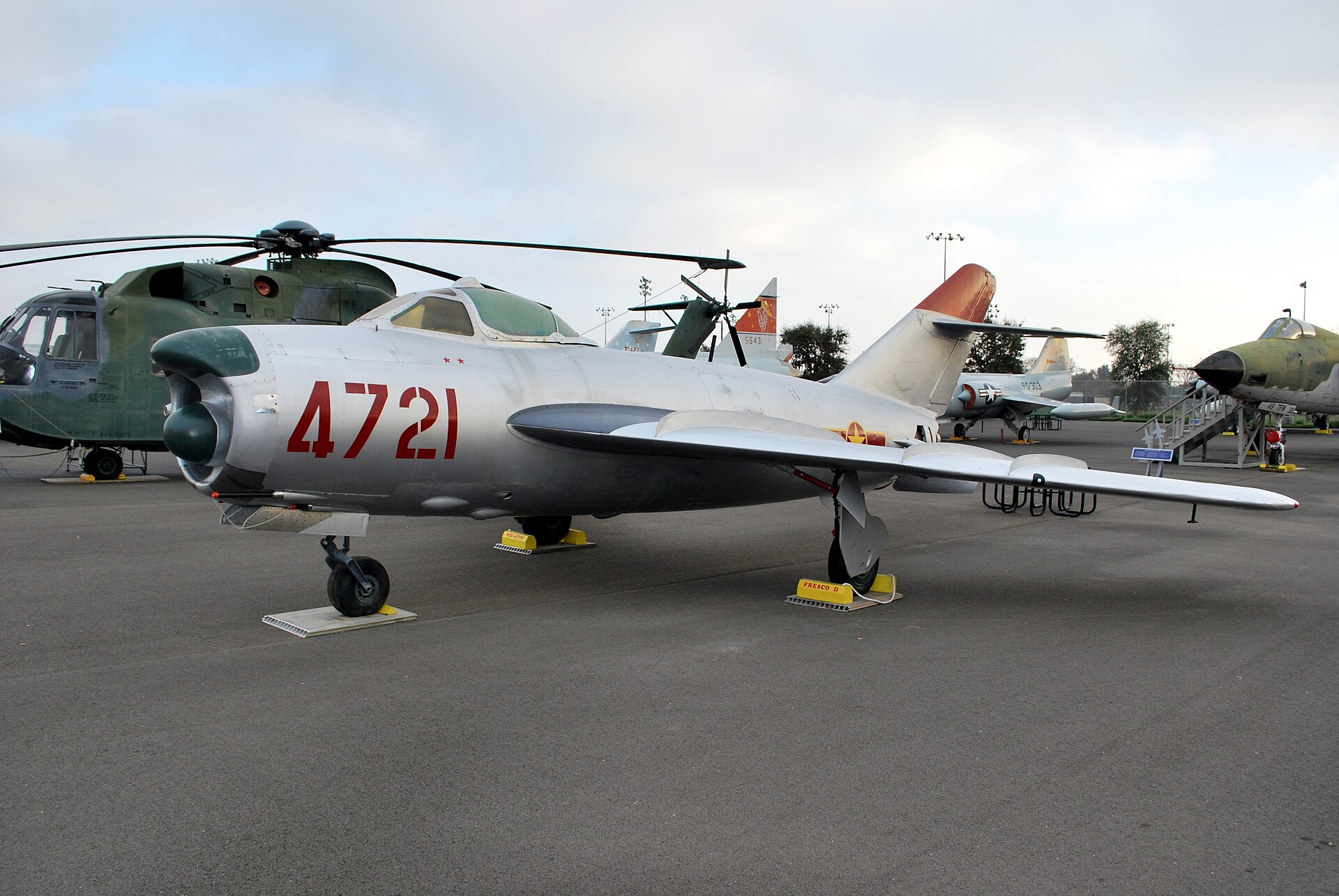 Imagem de referência de Mikoyan-Gurevich MiG-3, descrito nos dados abertos como caça soviético monoposto da Segunda Guerra Mundial