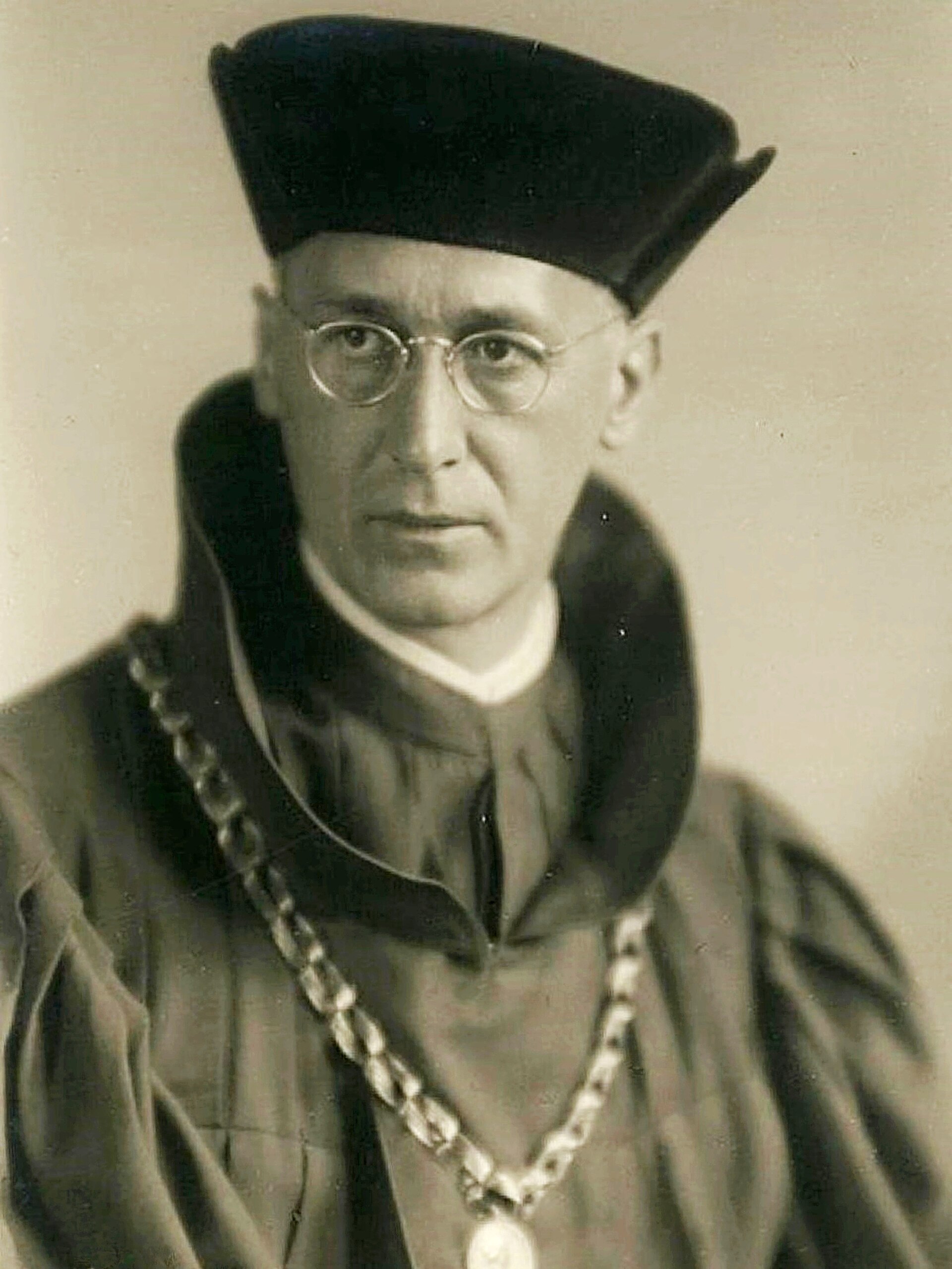 Imagem de referência de Gerhard Gesemann, descrito nos dados abertos como professor académico alemão