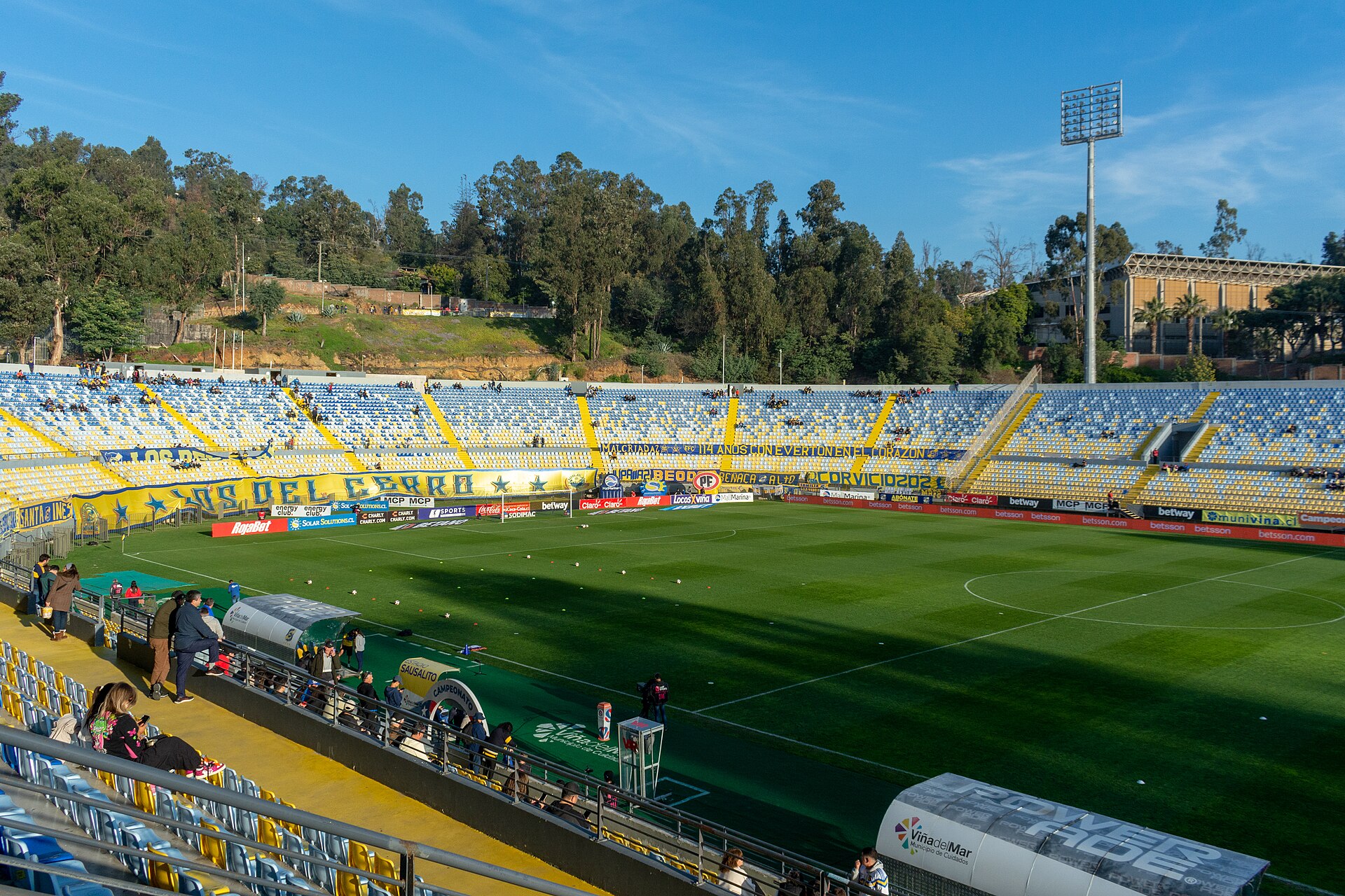 Imagem de referência de Estádio Sausalito, descrito nos dados abertos como estádio poliesportivo no Chile