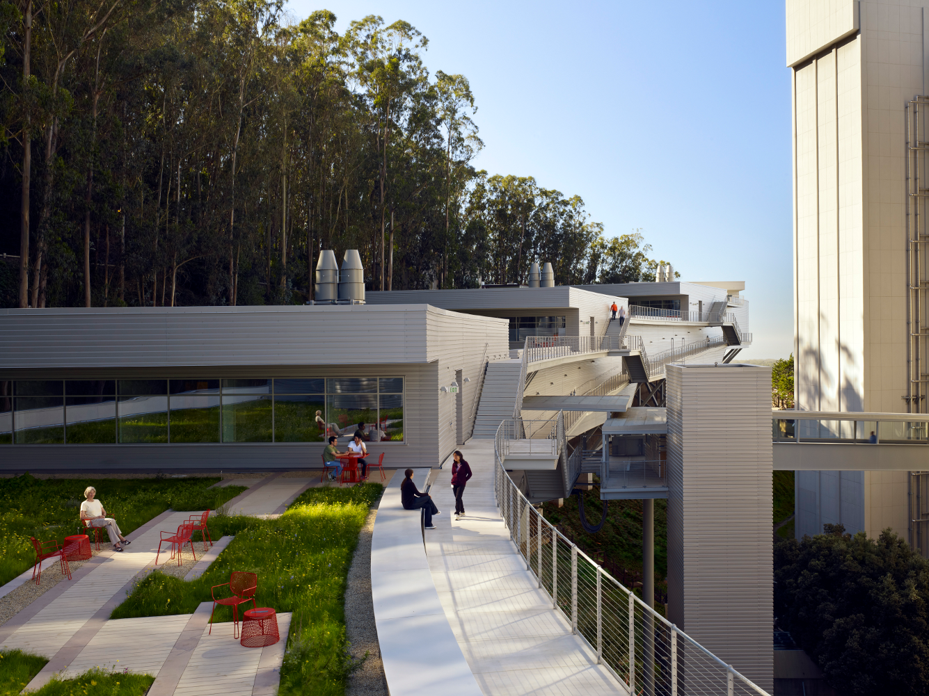 Imagem de referência de Universidade da Califórnia em São Francisco, descrito nos dados abertos como universidade De São Francisco (EUA)