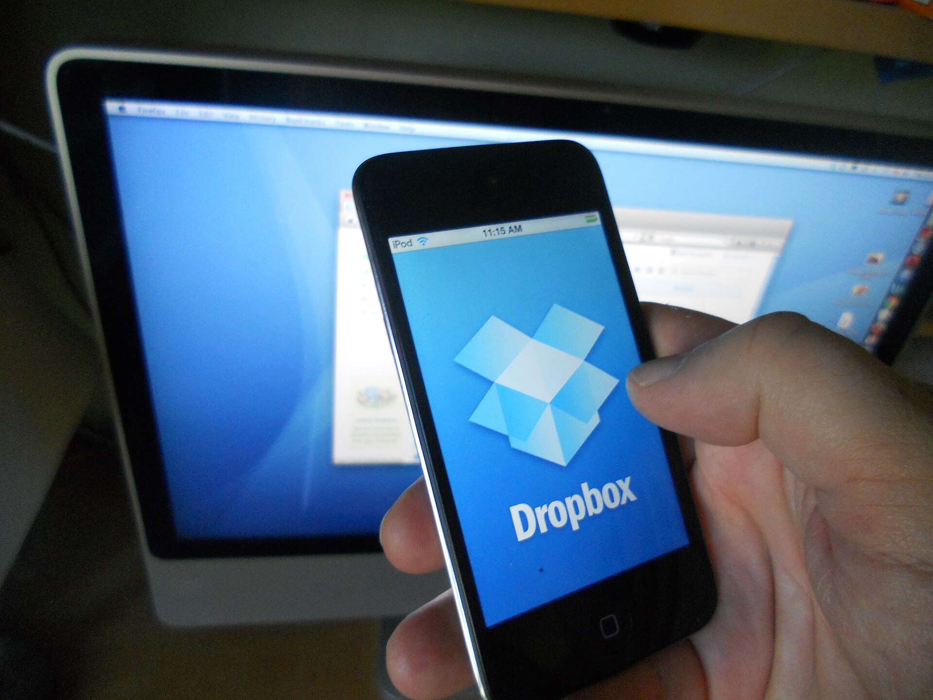 Imagem de referência relacionada a Dropbox, item descrito como uma referência catalogada na área de economia