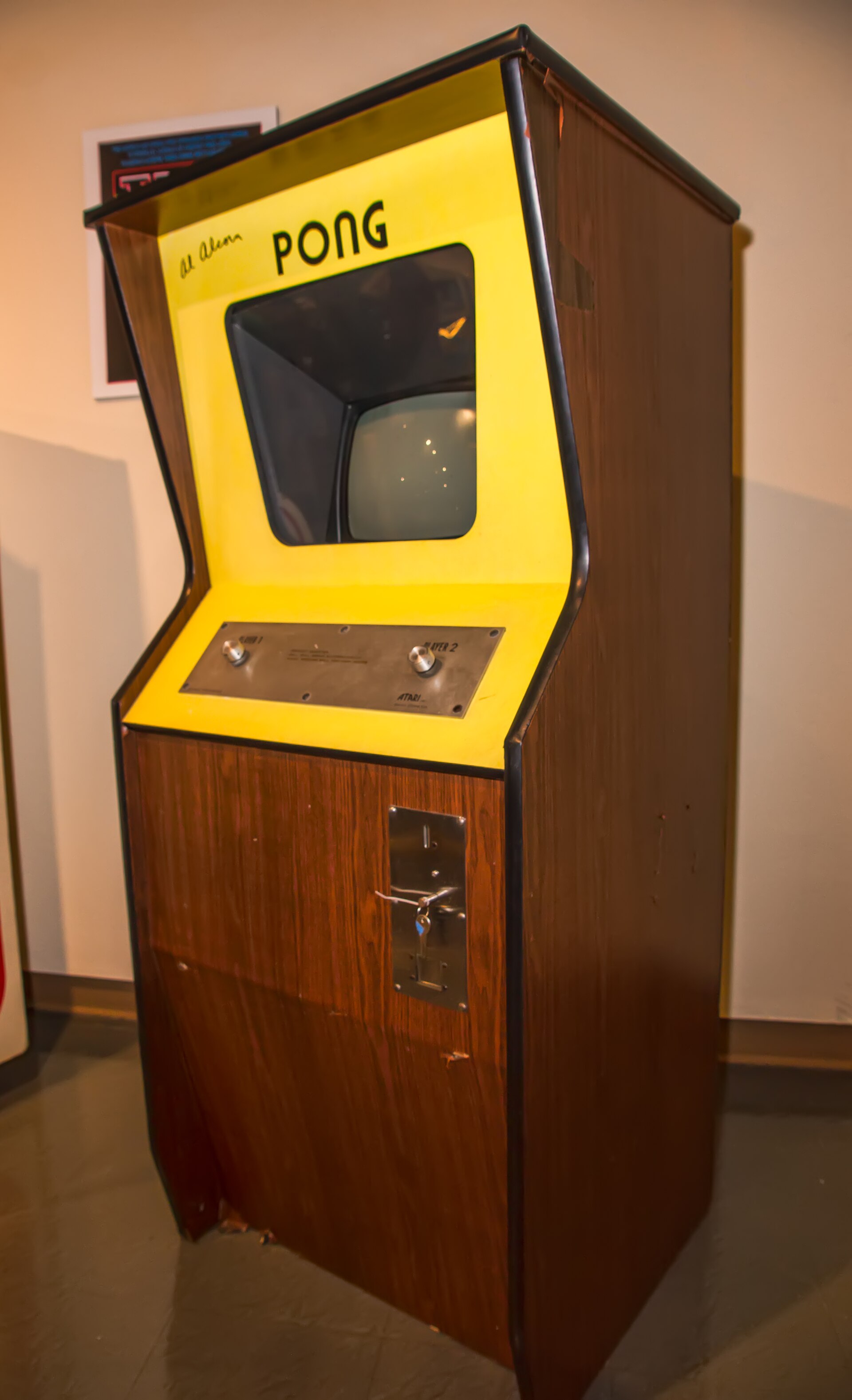Imagem de referência de Pong, descrito nos dados abertos como jogo eletrônico de 1972 desenvolvido pela Atari