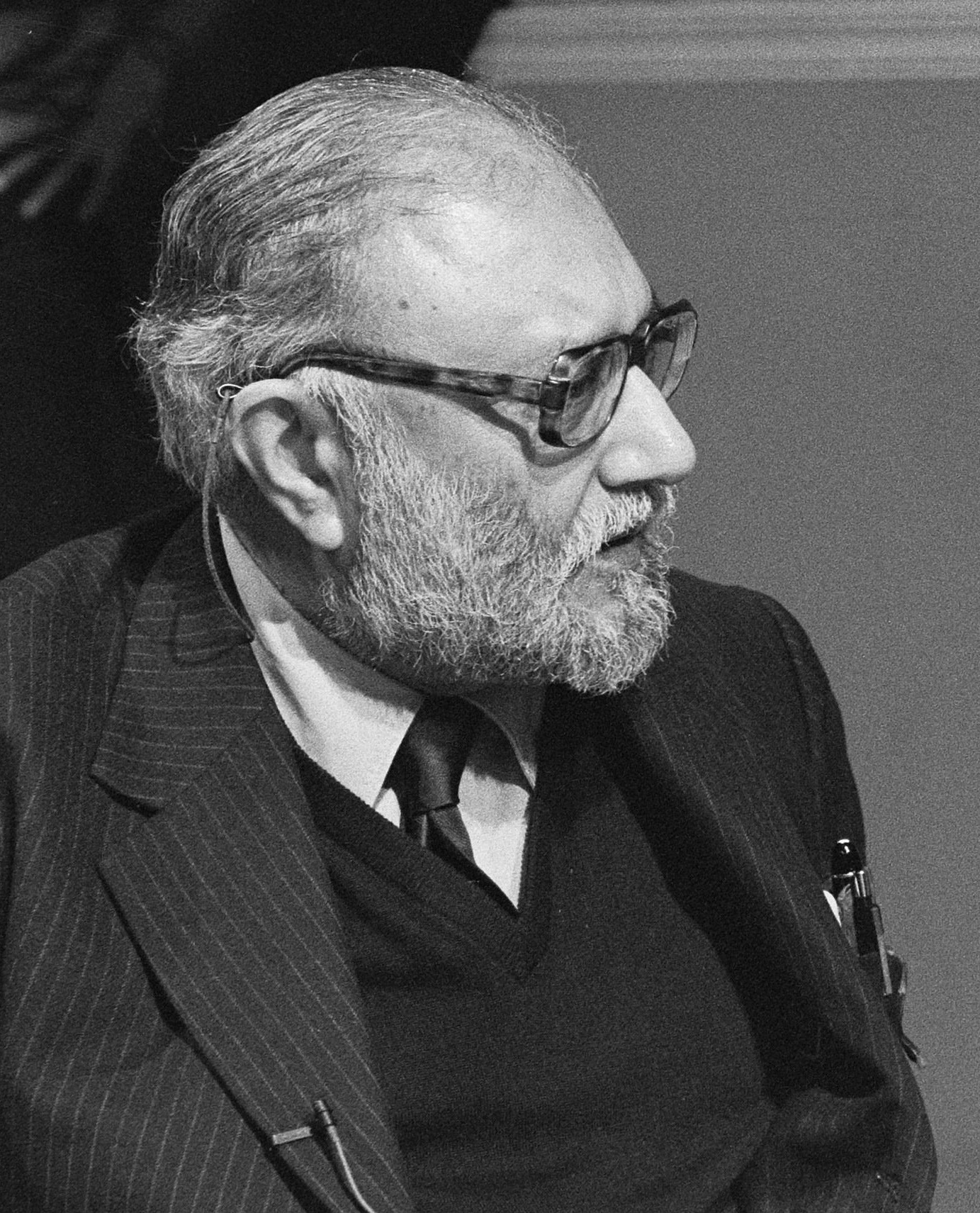 Imagem de referência de Abdus Salam, descrito nos dados abertos como físico teórico paquistanês e ganhador do Prêmio Nobel de Física de 1979