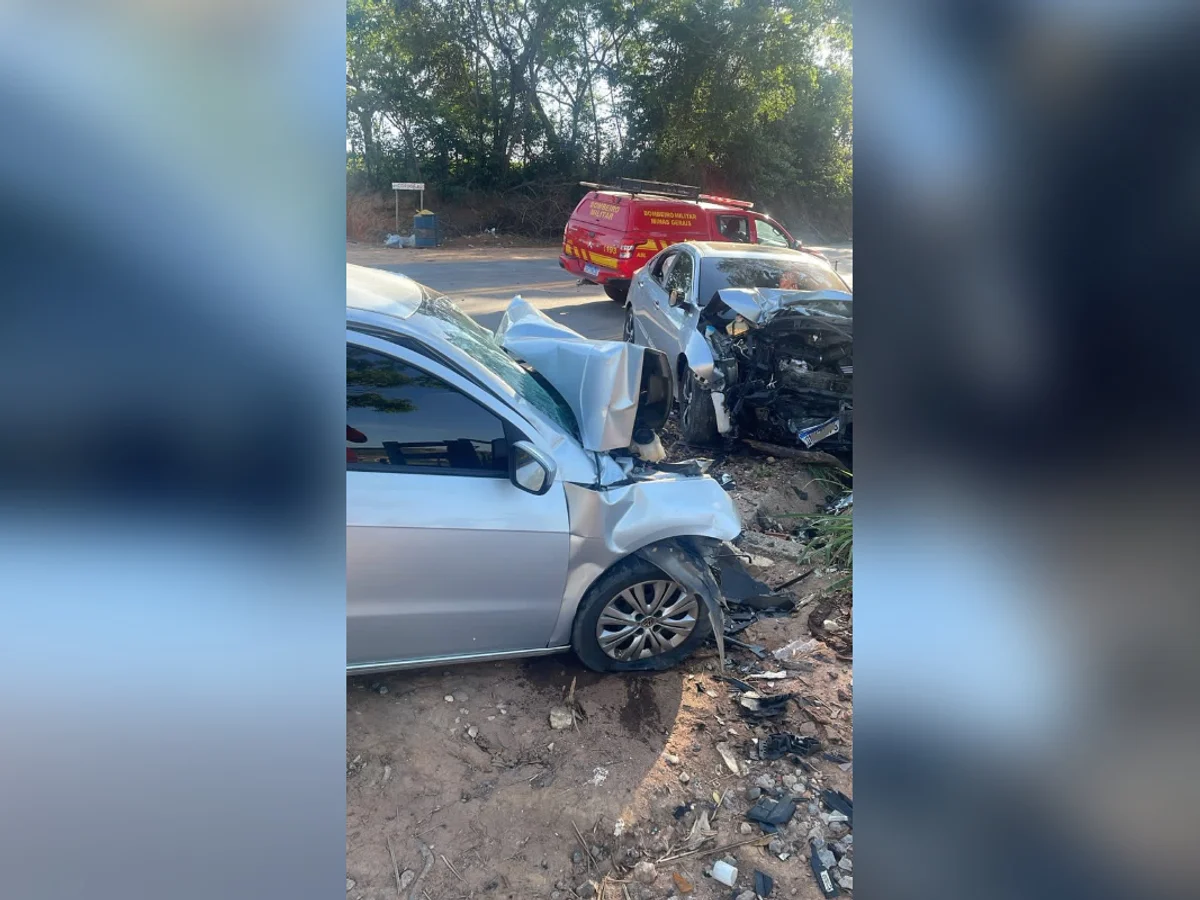 Casal morre e bebê de 10 meses fica ferido em acidente em rodovia de MG