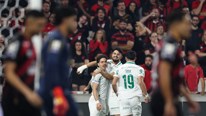 Expulsão infantil. Andreas Pereira pede desculpas a Abel e aos jogadores do Palmeiras. Quase sabota a vitória fundamental contra o Athletico. ‘Foi instinto’