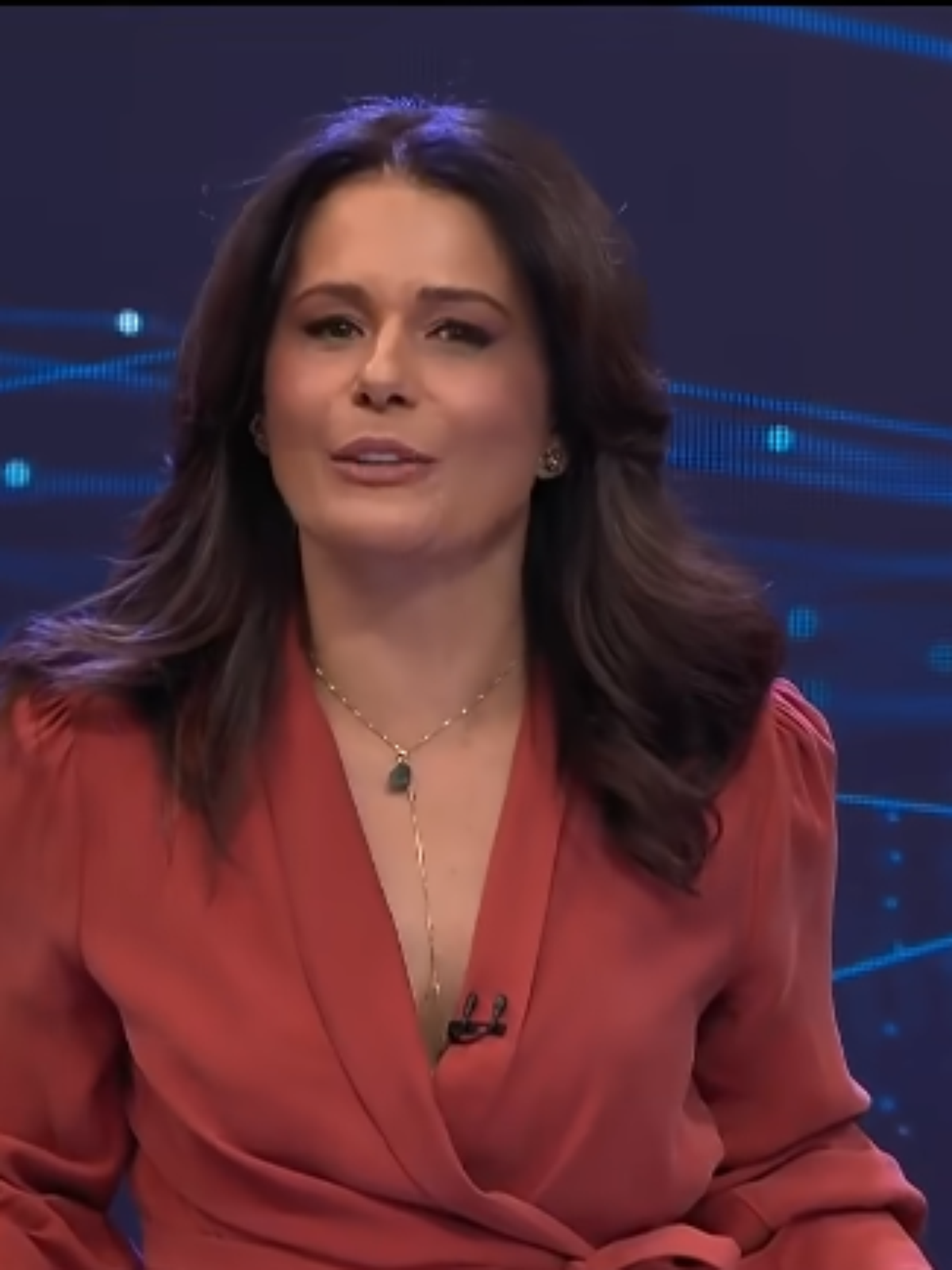 Quem vai apresentar o debate da Band entre Lula e Flávio Bolsonaro?