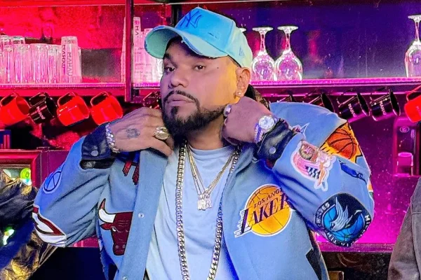 Naldo Benny diz que quer trazer Ariana Grande para show no Rio de Janeiro - destaque galeria