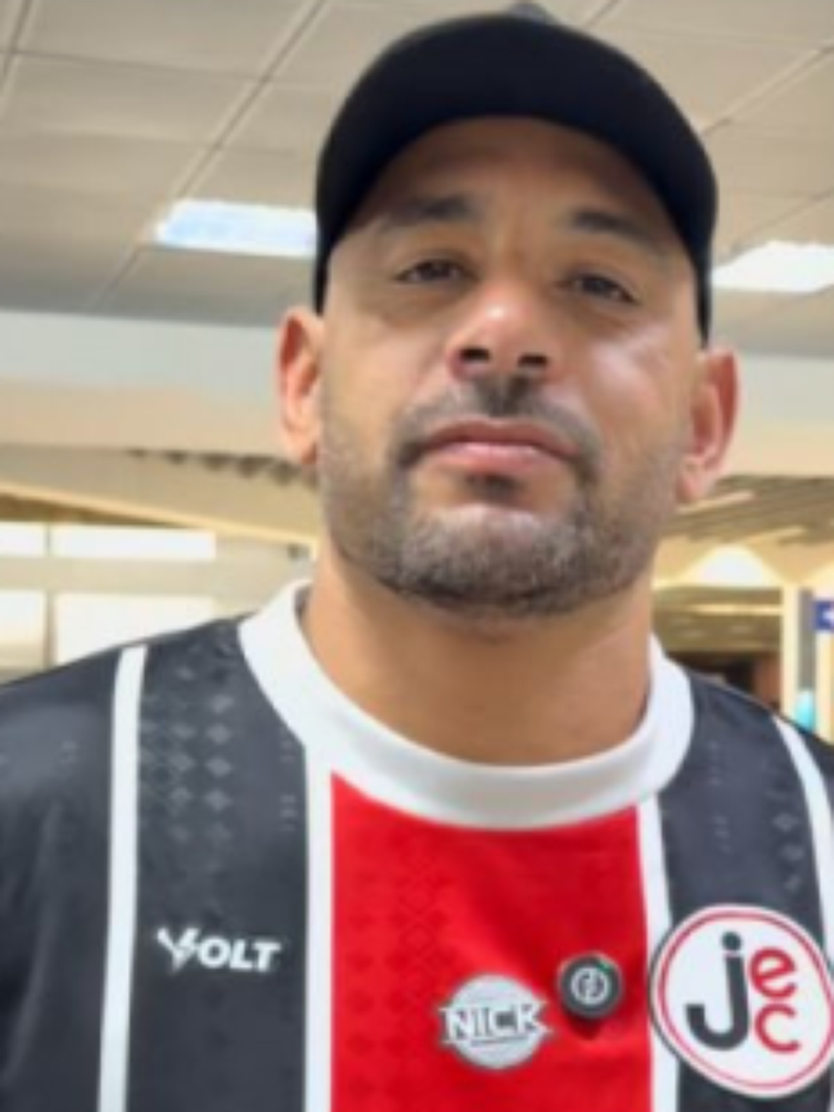 Diego Souza tem registro de treinador cancelado pela CBF por suspeita de licença falsa