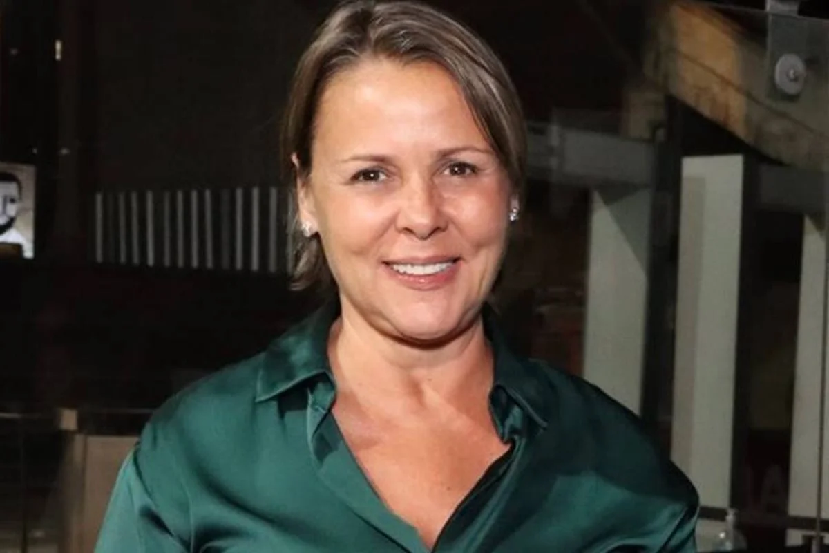 Giulia Gam diz que tomou remédios em excesso por orientação médica