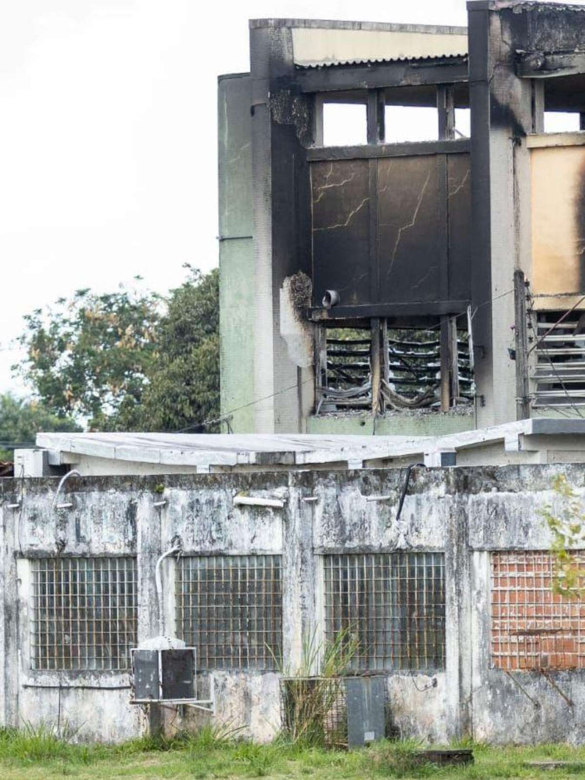 O que se sabe sobre os três incêndios que aconteceram na UFPE em oito dias e que serão investigados pela PF