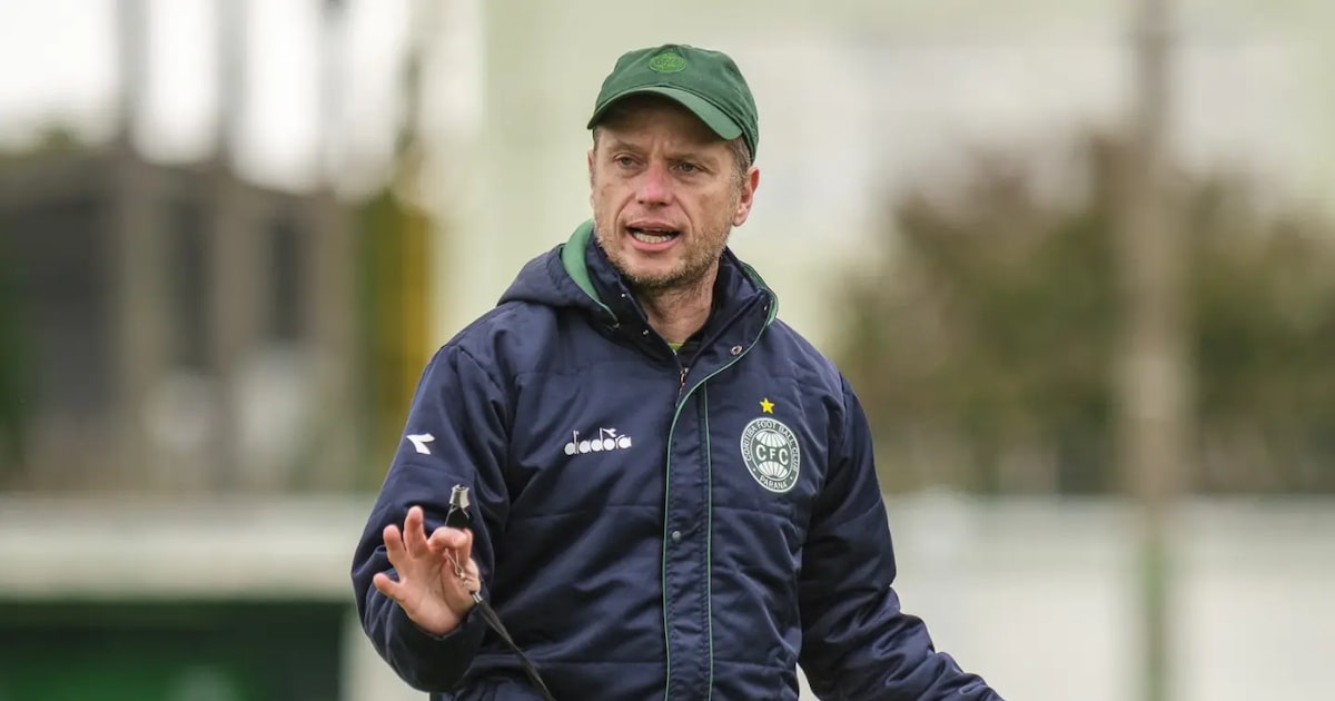 Fernando Seabra é demitido do Coritiba em meio a série de derrotas e sequência difícil no Brasileiro