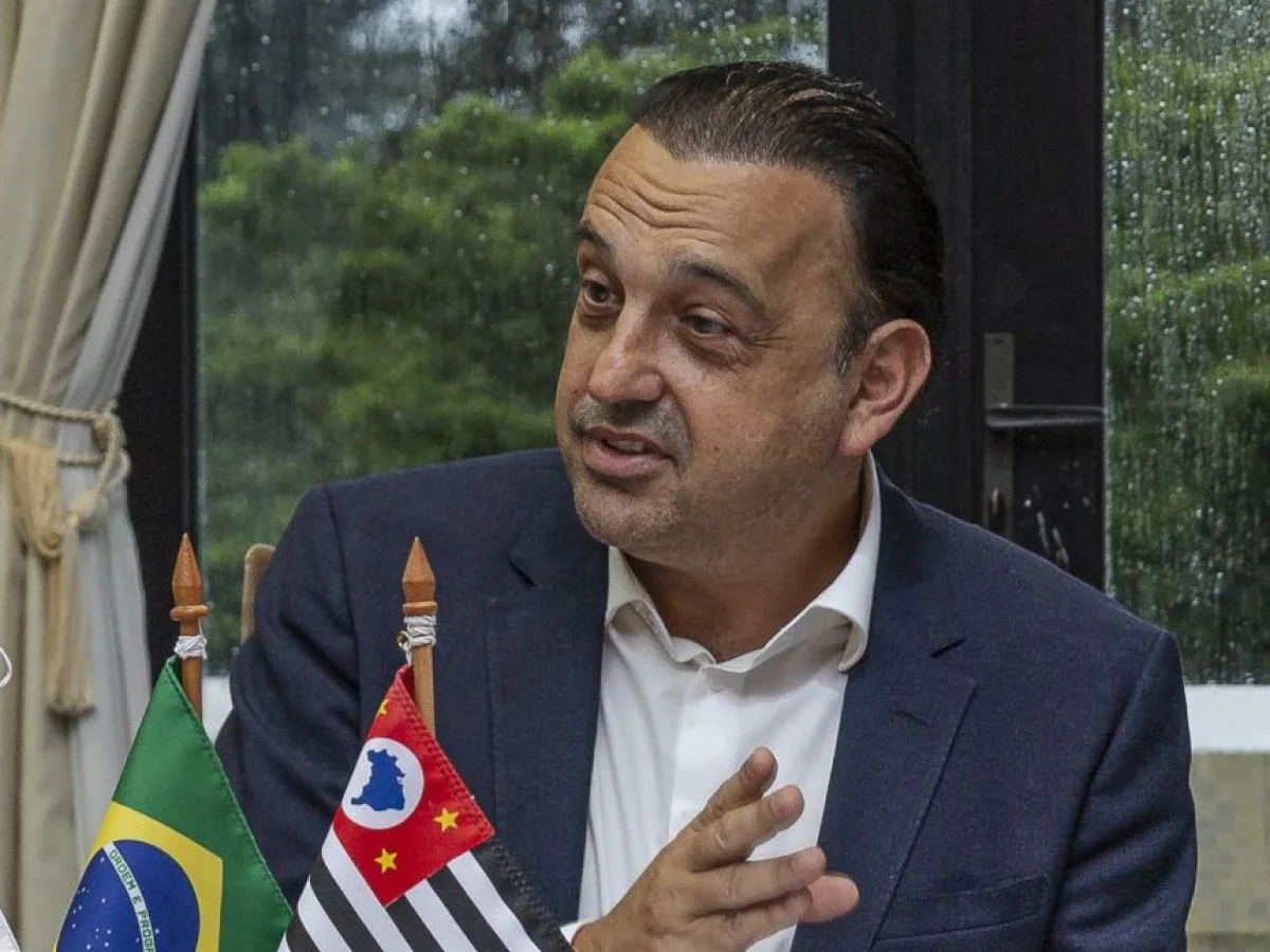 Enquanto Tarcísio silencia, vice minimiza votos após 17h: "Insignificante"