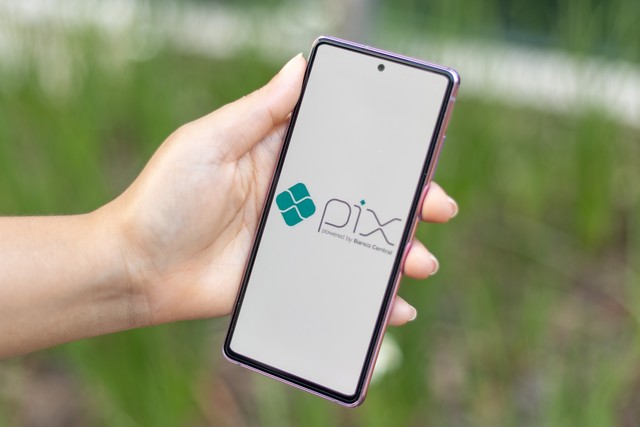 Pix da Caixa apresenta instabilidade hoje (14); veja relatos