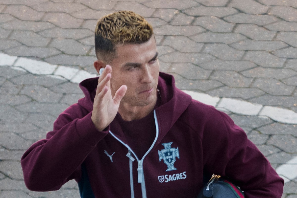 Jorge Jesus aceita reunião de paz com Cristiano Ronaldo, e federação aguarda resposta do craque