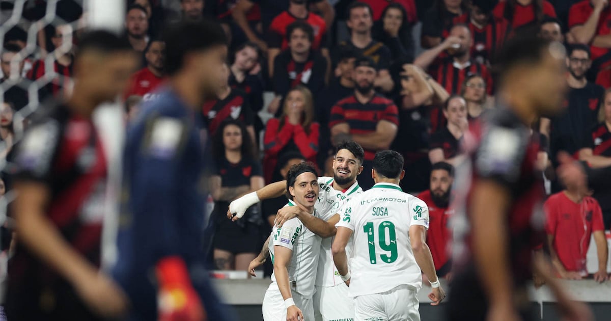 Expulsão infantil. Andreas Pereira pede desculpas a Abel e aos jogadores do Palmeiras. Quase sabota a vitória fundamental contra o Athletico. ‘Foi instinto’