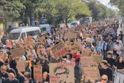 França suspende uso de bombas de efeito moral por policiais em protestos