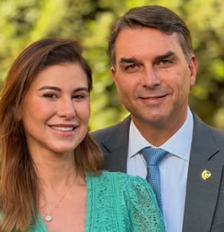 Fernanda e Flávio Bolsonaro são casados desde 2010 Foto: Reprodução/Instagram