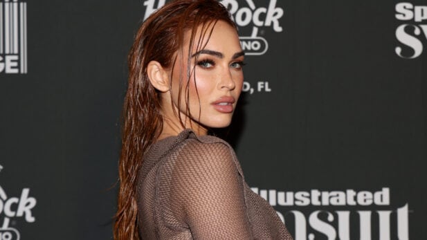 Megan Fox lança site de conteúdo exclusivo que sai do ar devido ao excesso de acessos