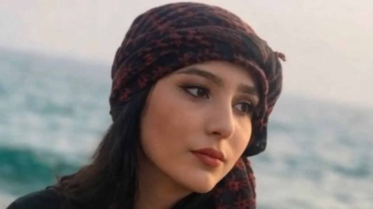 Estudante iraniana é condenada à morte por blasfêmia em post nas redes sociais