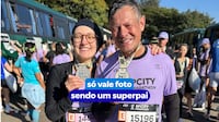 Eleandro Passaia ‘rouba’ triciclo do filho e diverte seguidores nas redes: ‘Voltou a ser criança’