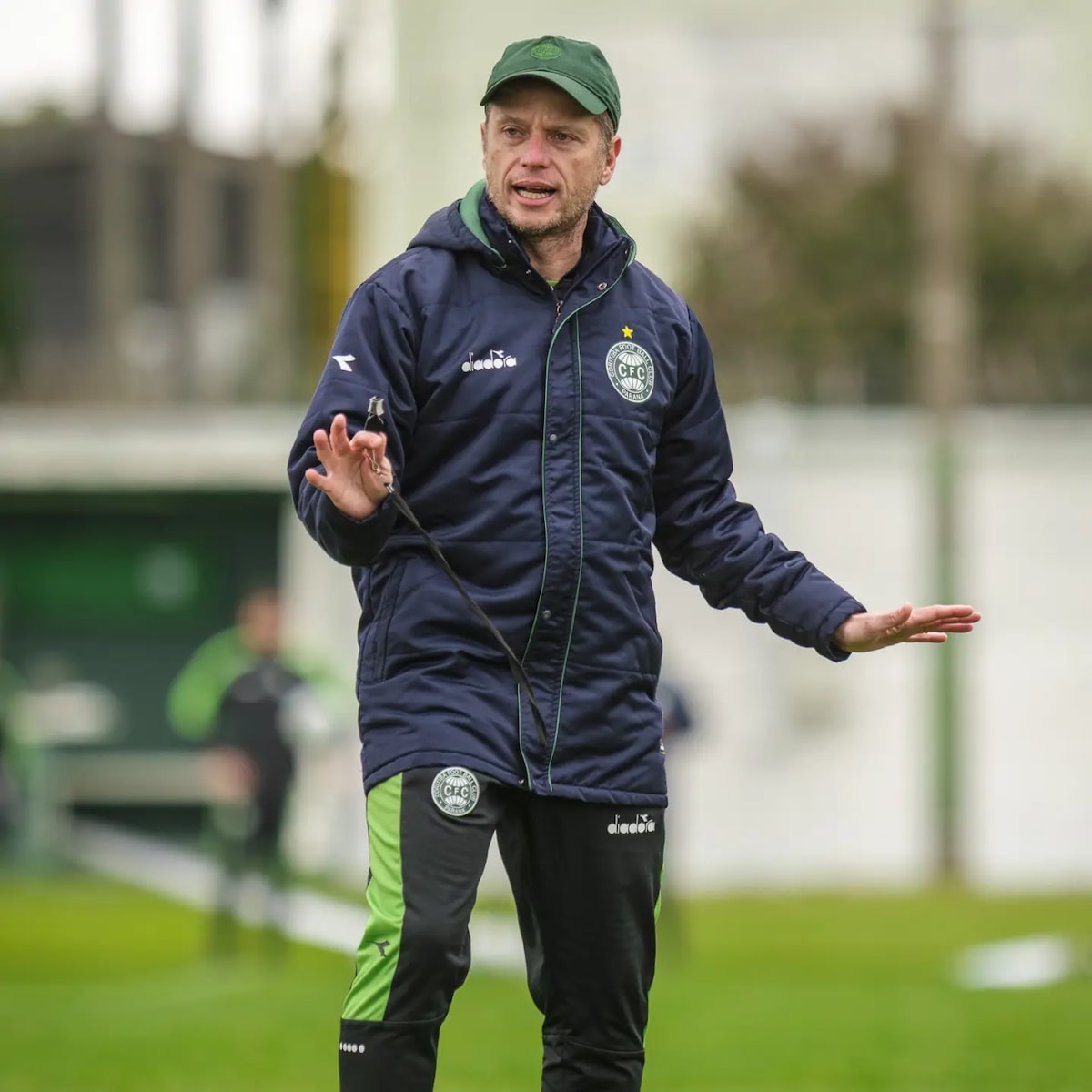 Fernando Seabra é demitido do Coritiba em meio a série de derrotas e sequência difícil no Brasileiro