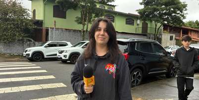 Ana Carolina votou na mesma escola de Lula Foto: Adrielle Farias/Terra