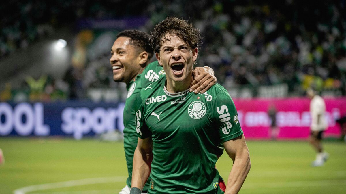 Palmeiras faz 4, atropela o Corinthians e ganha moral para decisão na Libertadores