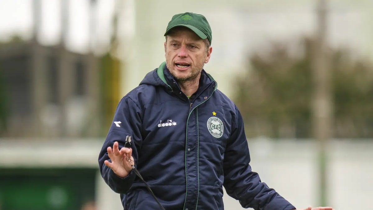 Fernando Seabra é demitido do Coritiba em meio a série de derrotas e sequência difícil no Brasileiro